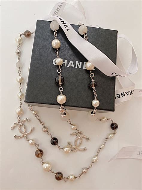 chanel long pearl necklace replica|chanel knockoff pearl necklace.